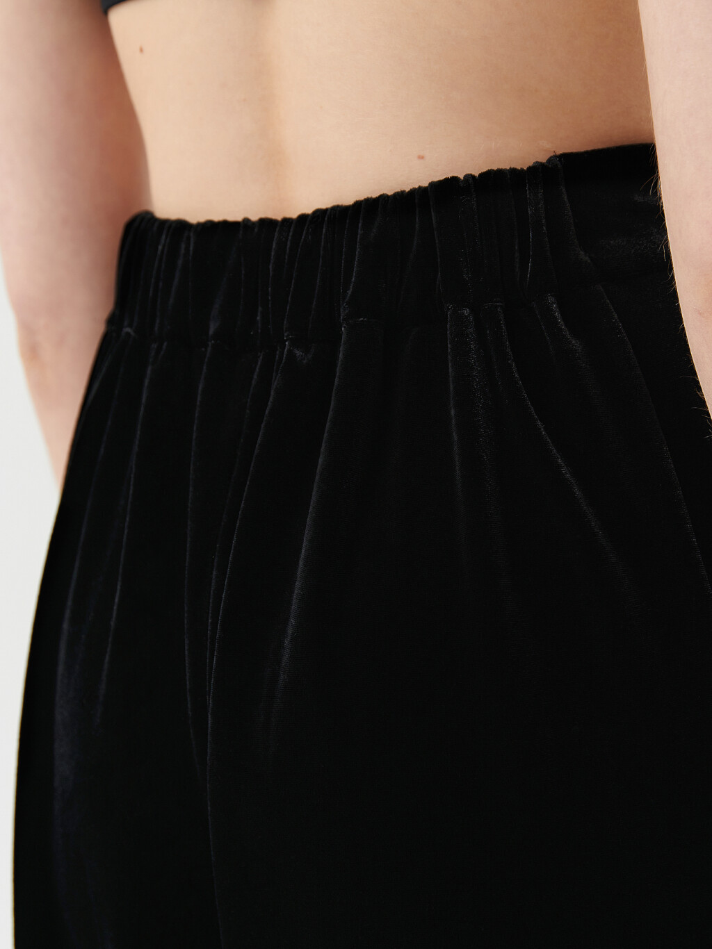 Брюки бархатные на эластичном поясе - цвет черный - 6