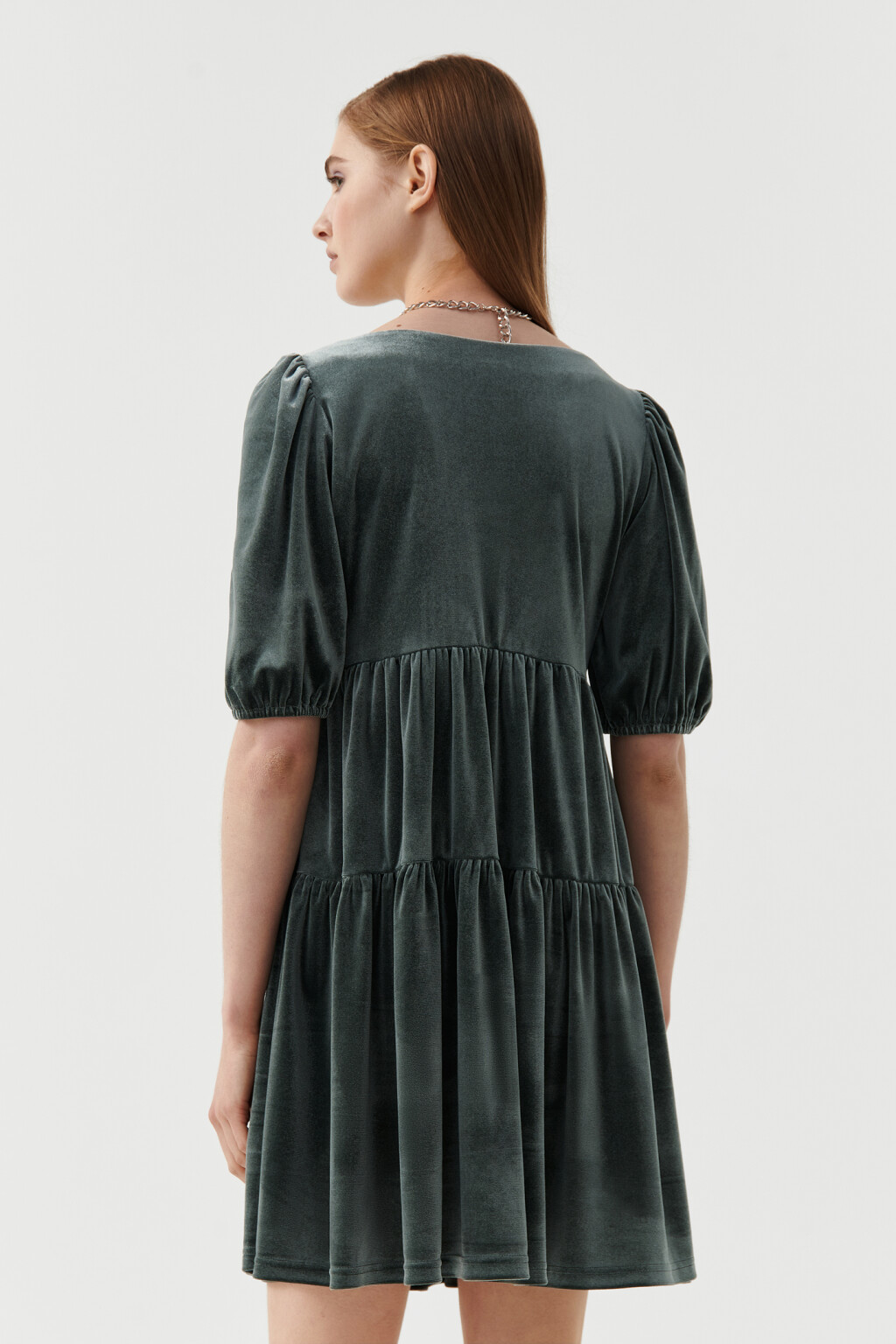 Платье бархатное с рукавами-фонариками - цвет зеленый - 2