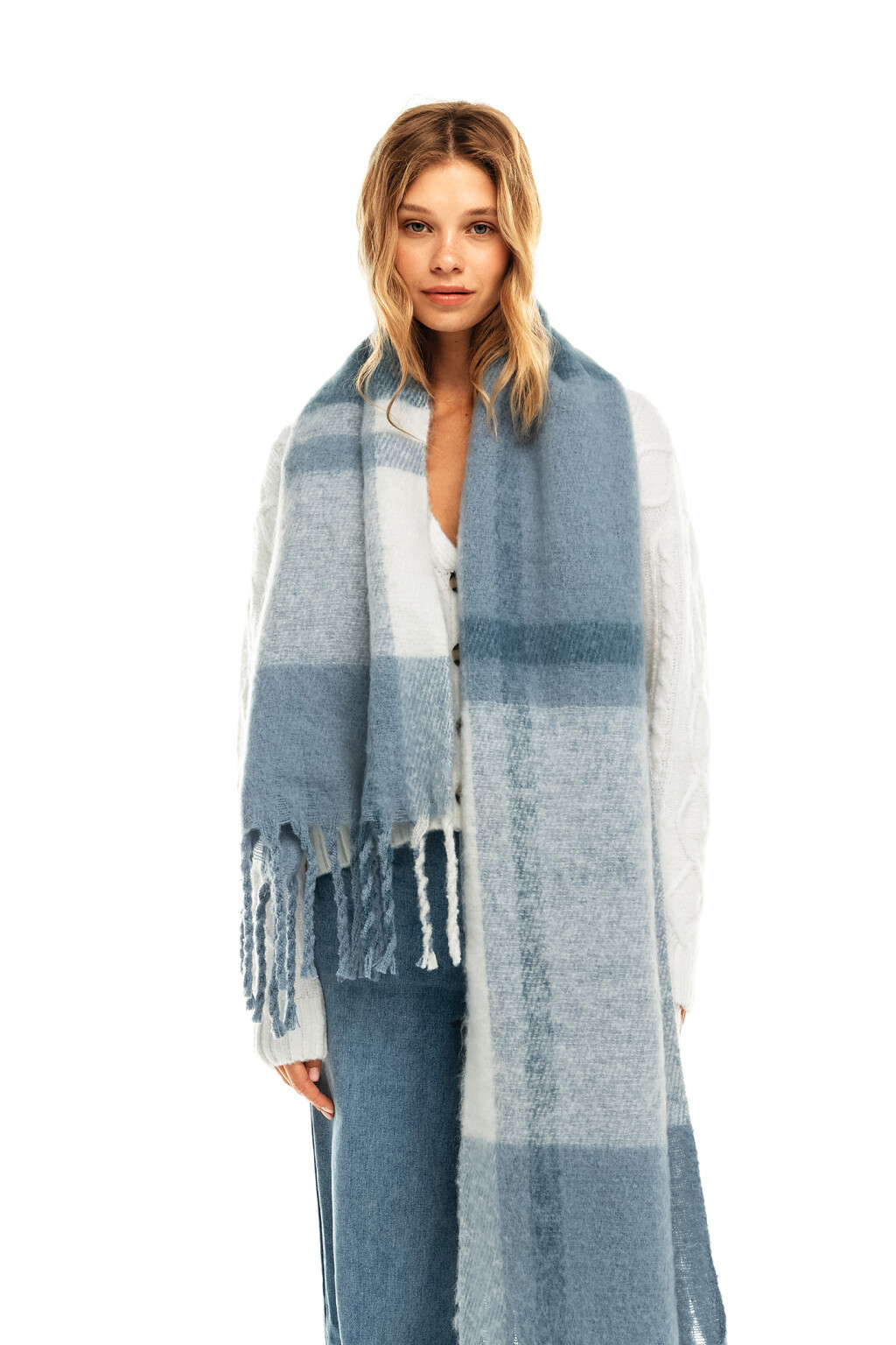 Шарф вязаный в клетку - цвет голубой - 3