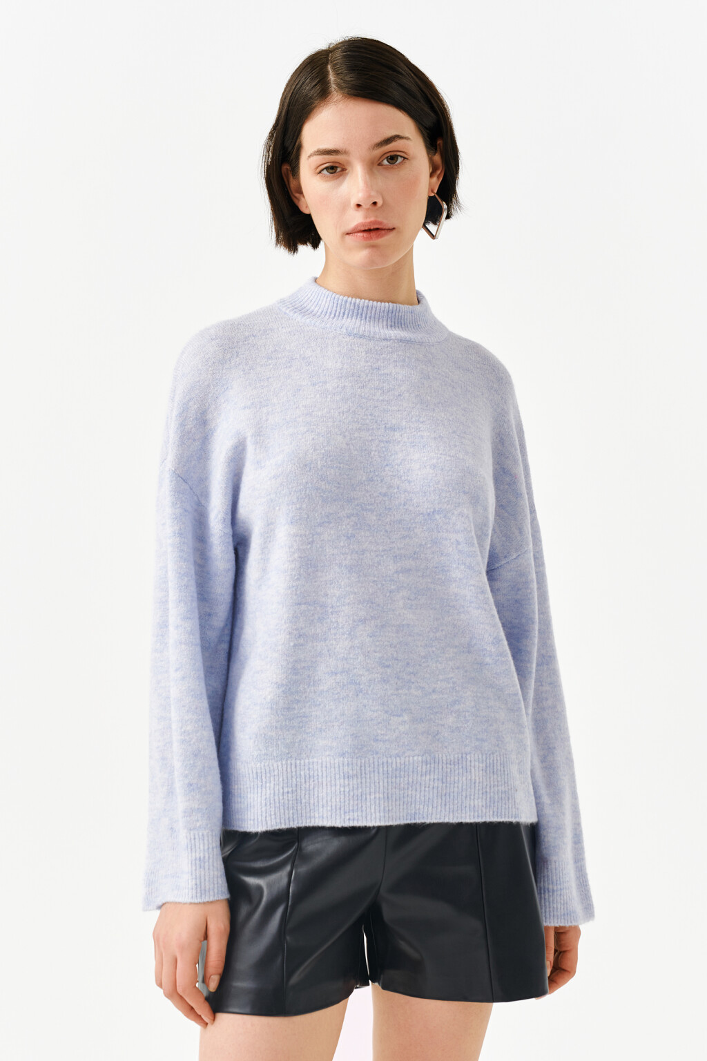 Свитер oversize с широкими рукавами - цвет голубой - 4