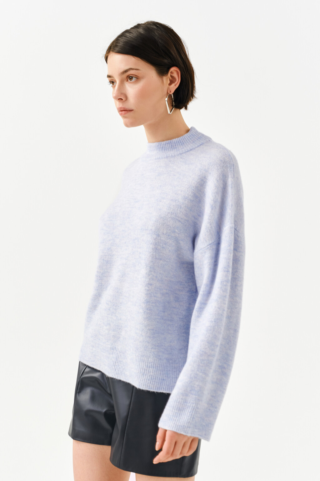 Свитер oversize с широкими рукавами - цвет голубой - 5