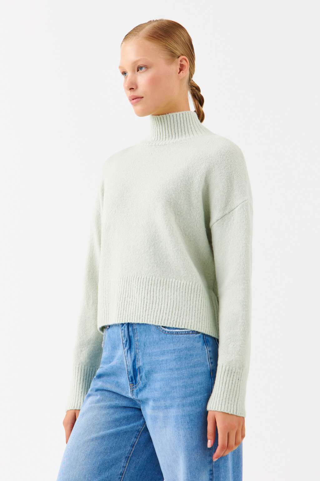 Свитер вязаный с воротником-стойкой - цвет зеленый - 2