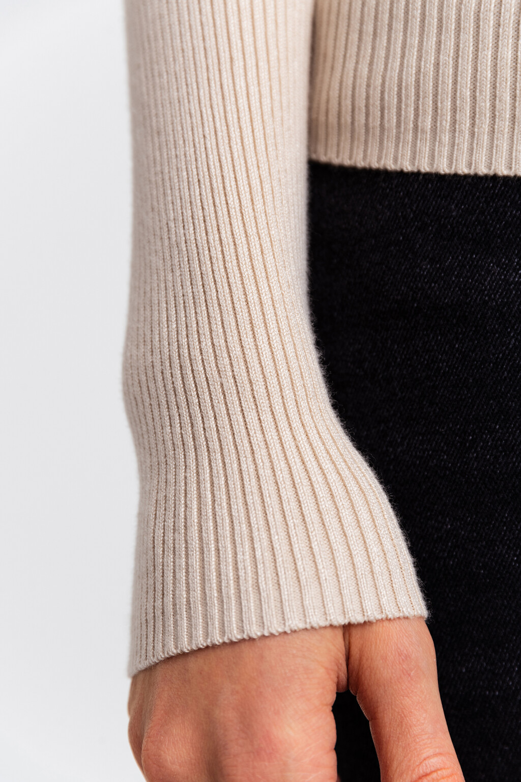водолазка вязаная в рубчик - цвет бежевый - 7