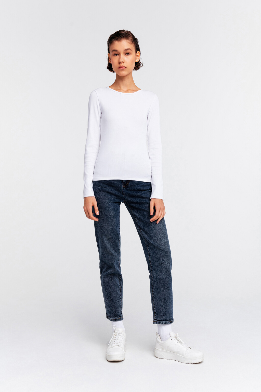 Лонгслив хлопковый в мелкий рубчик - цвет белый - 4