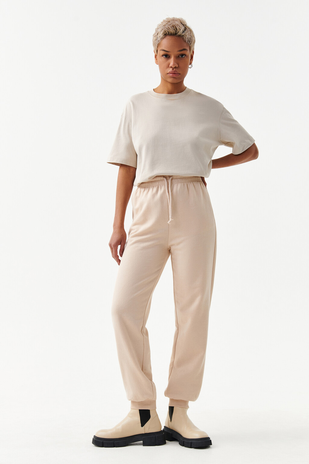 Брюки-джоггеры средней посадки - цвет бежевый - 4
