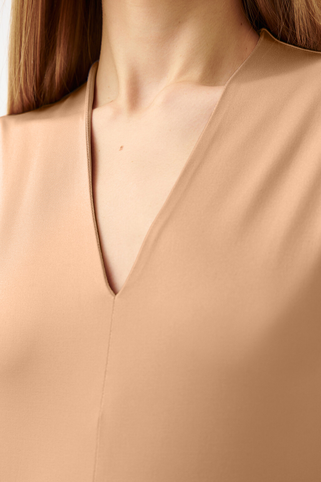 Блузка-майка с v-образным вырезом - цвет бежевый - 6