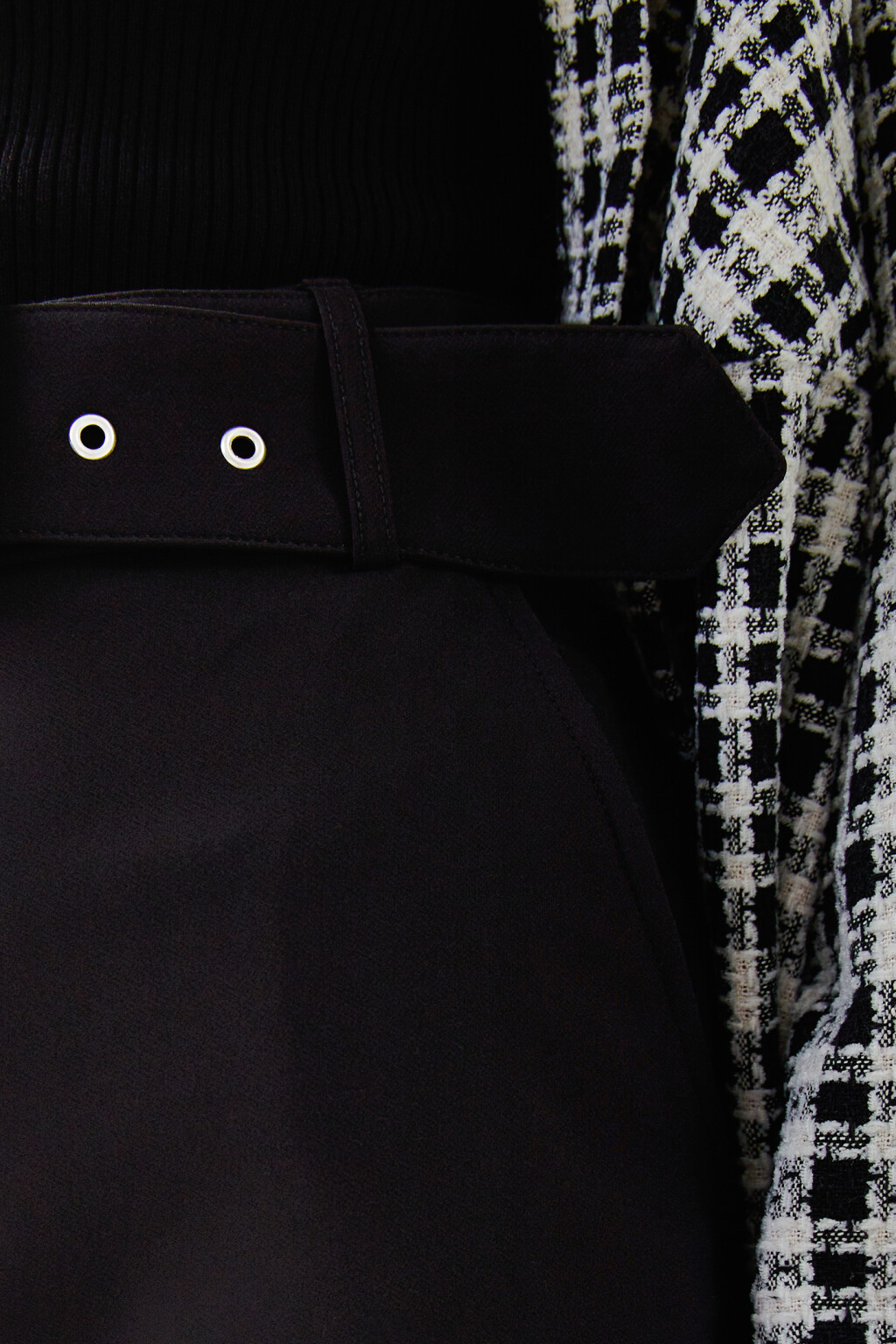 Шорты костюмные с ремнем - цвет черный - 5