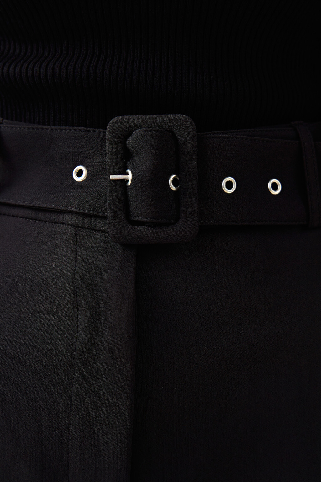 Шорты костюмные с ремнем - цвет черный - 6