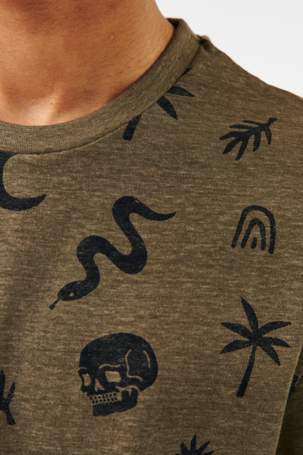 Футболка хлопковая с ярким принтом - цвет зеленый - 6