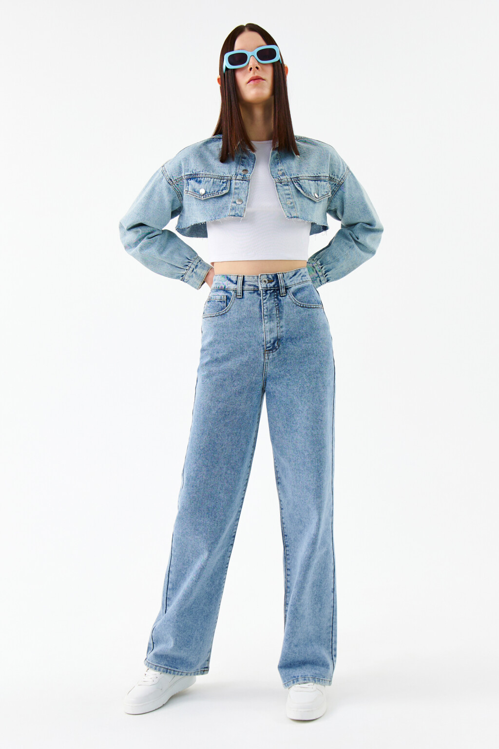 Куртка джинсовая обрезанная - цвет голубой - 4