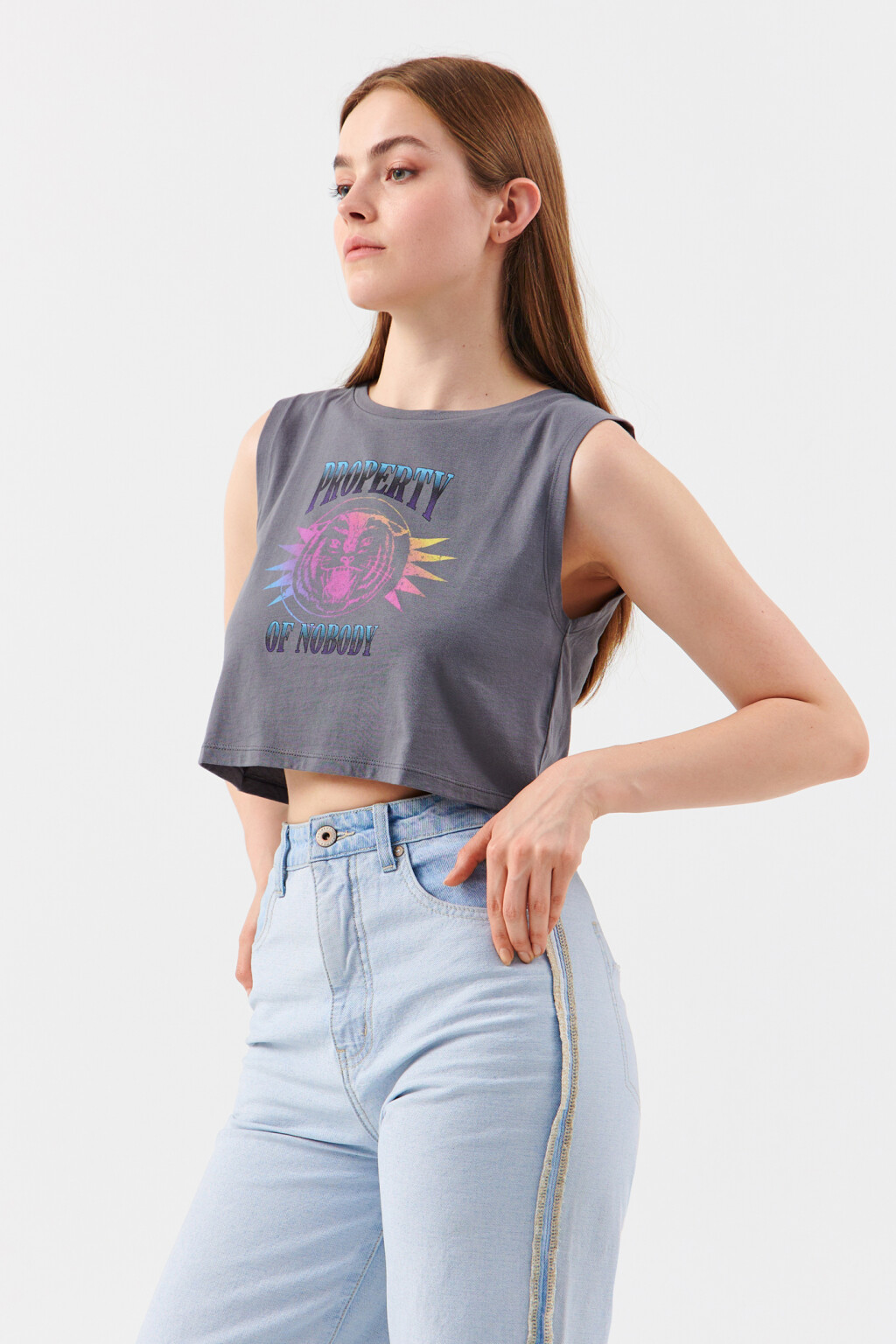 Топ-майка укороченный с принтом - цвет серый - 2