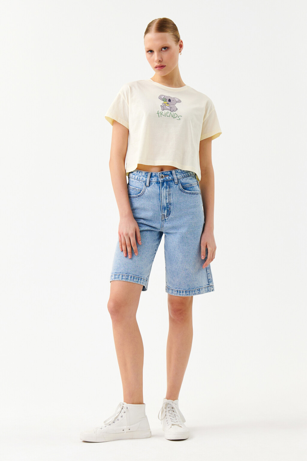 Футболка укороченная с принтом - цвет серый - 4