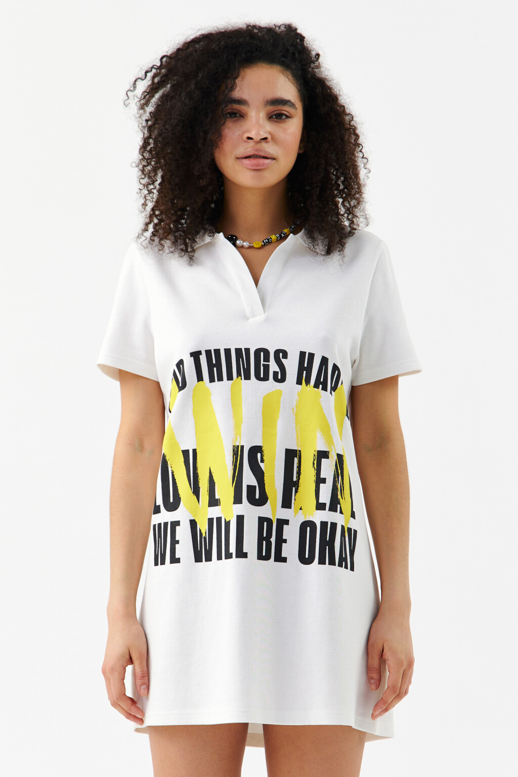 Платье-футболка мини с воротником поло - цвет белый - 1