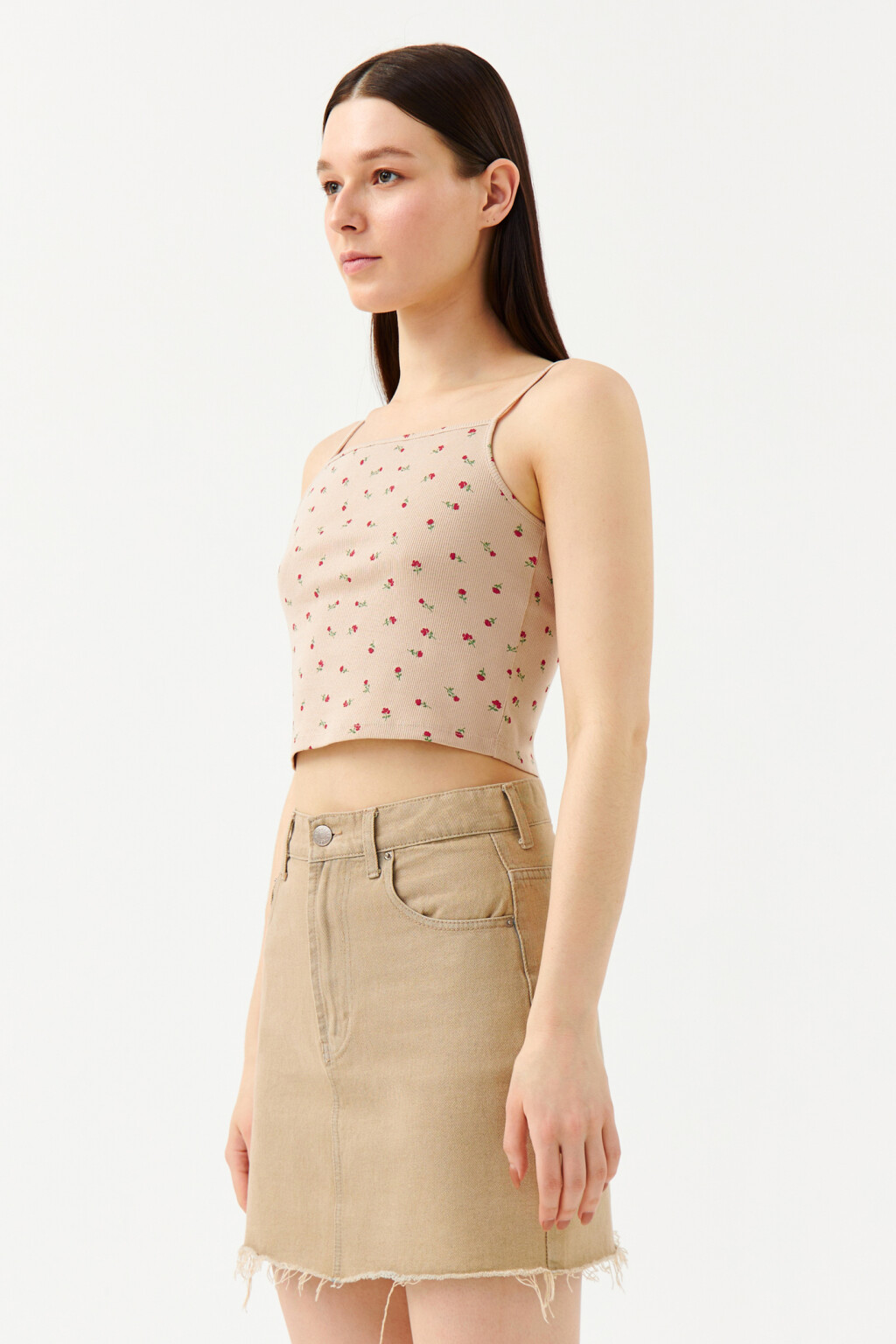 Майка-топ хлопковая укороченная на тонких бретелях - цвет бежевый - 4