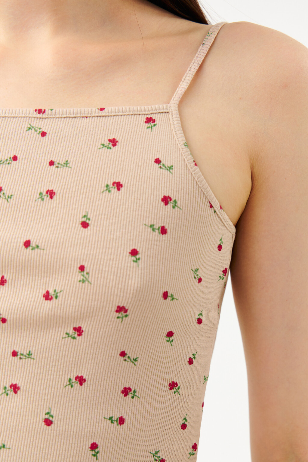 Майка-топ хлопковая укороченная на тонких бретелях - цвет бежевый - 5