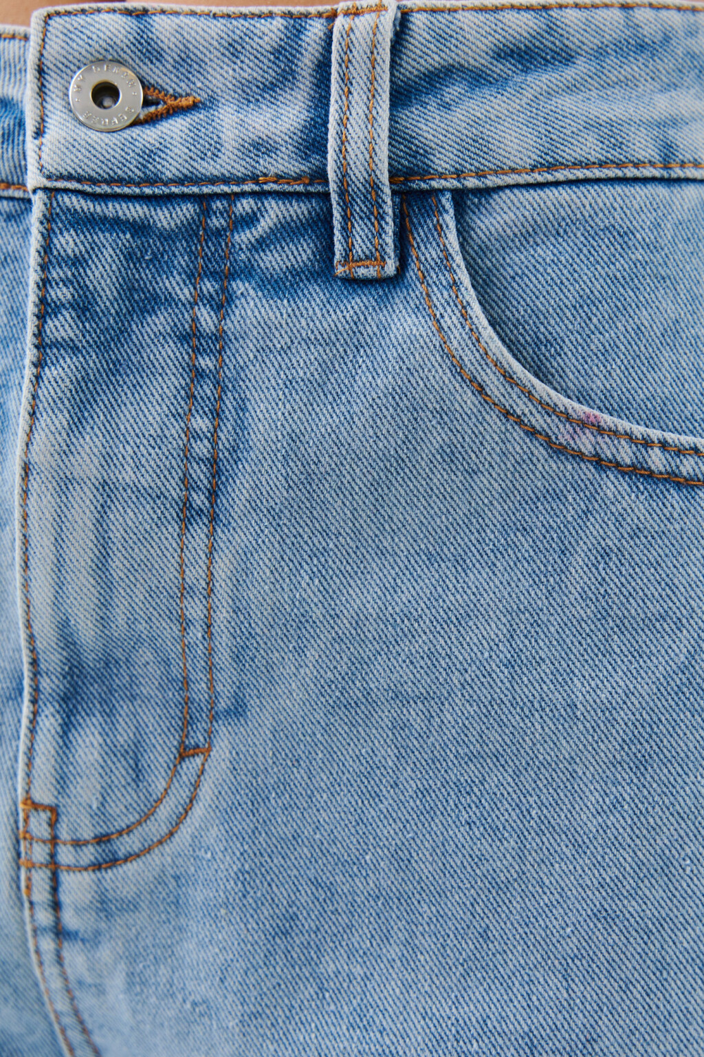 Шорты джинсовые с обрезанными штанинами - цвет голубой - 5