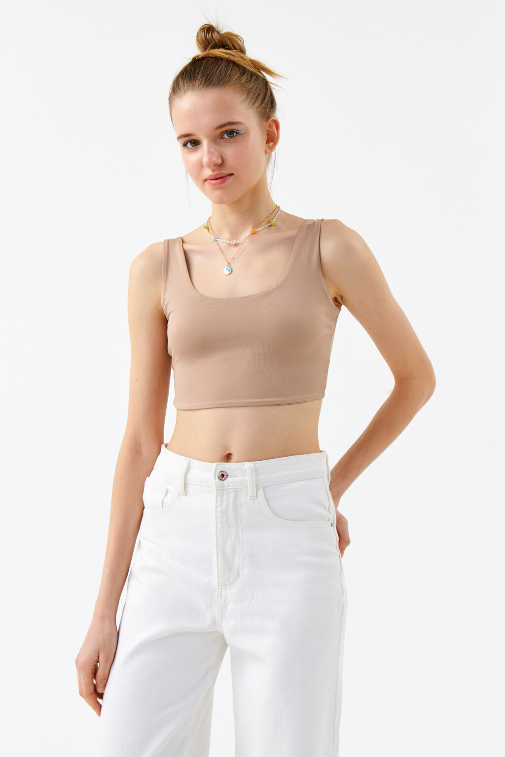 Кроп-топ на узких бретелях - цвет бежевый - 1