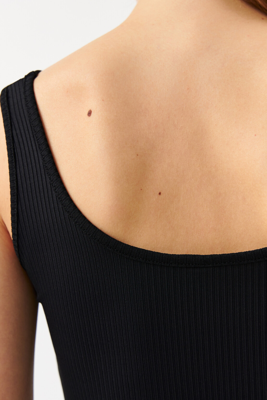 боди-майка на широких бретелях - цвет черный - 6