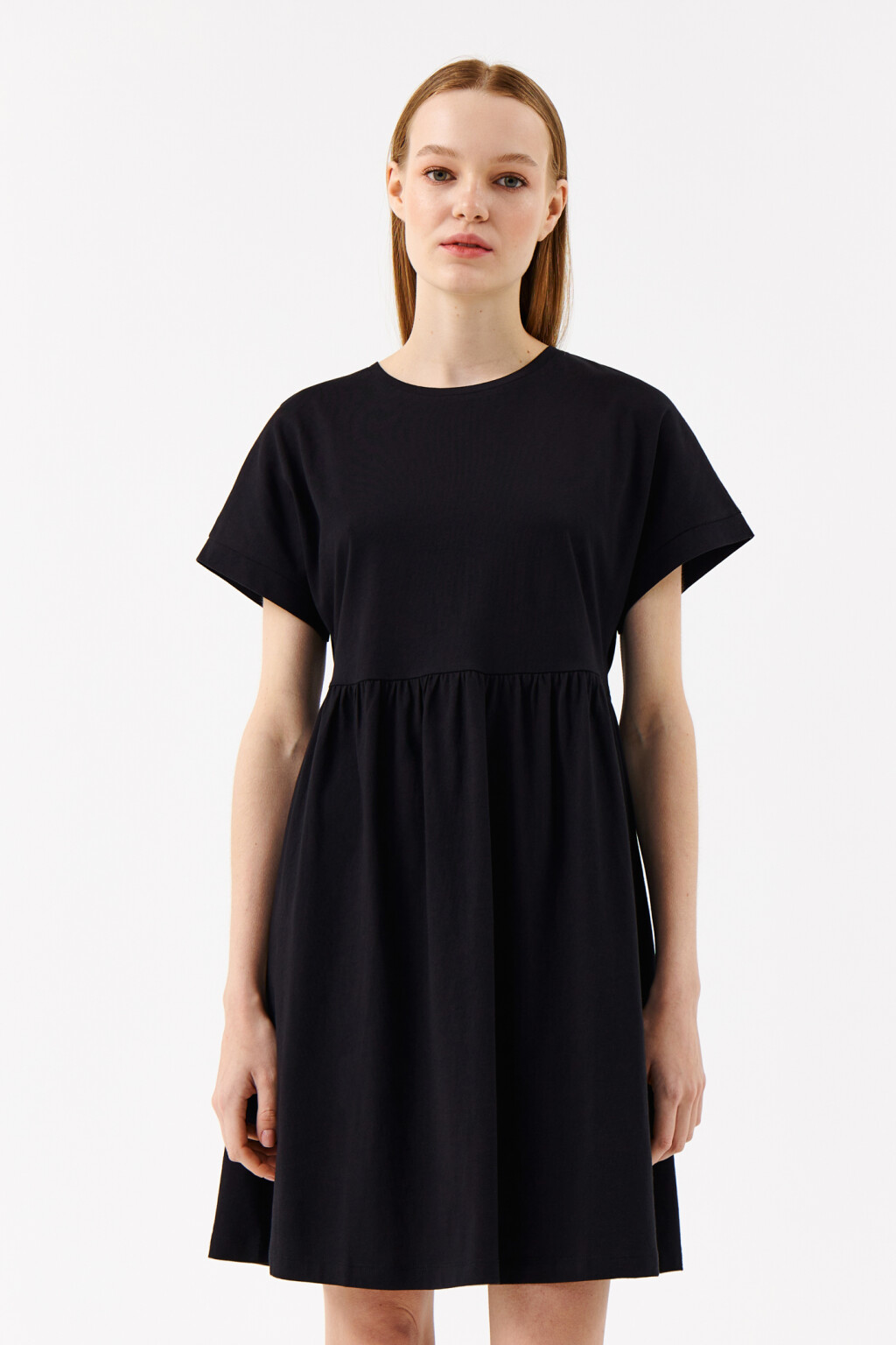 Платье мини с резинкой на талии - цвет черный - 1