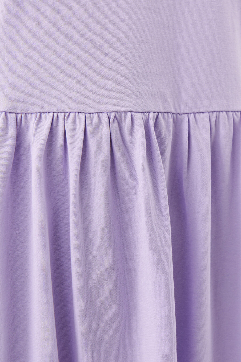 Платье мини с резинкой на талии - цвет сиреневый - 5