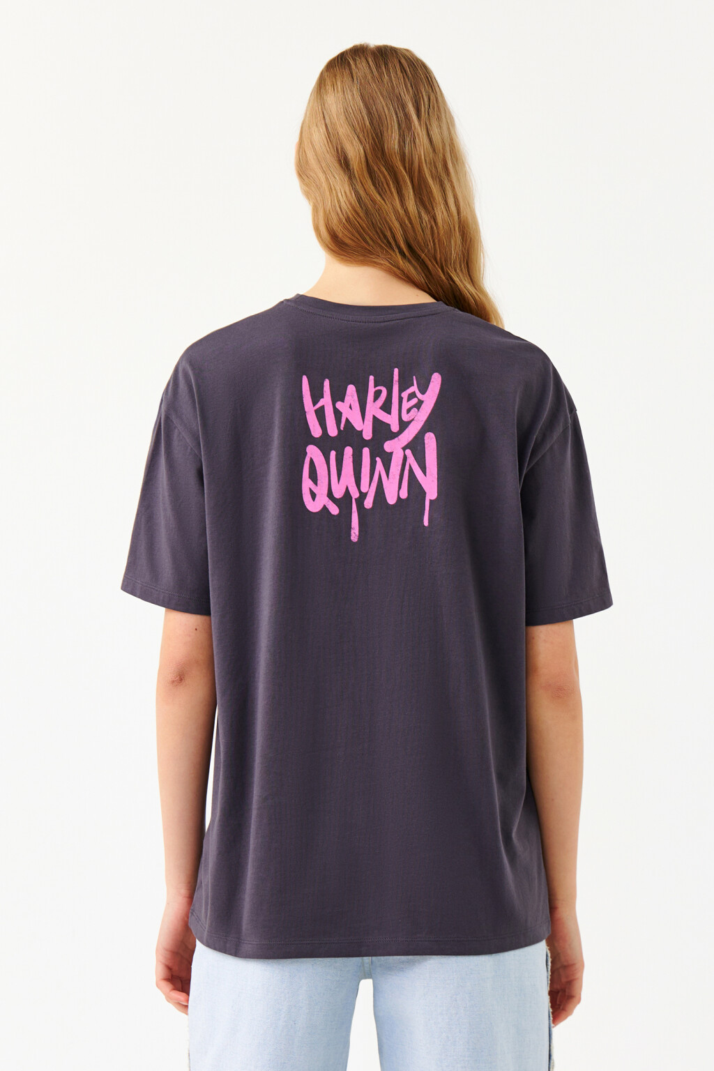 Футболка хлопковая с принтом харли квинн - цвет серый - 2