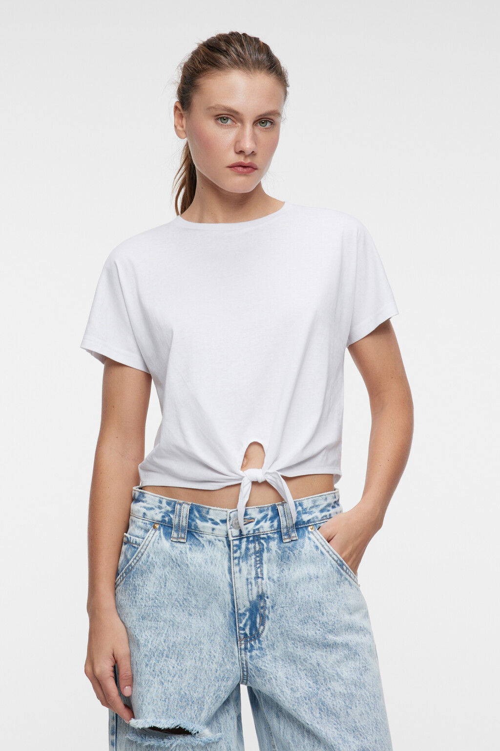 Топ-футболка укороченный с завязками на талии - цвет белый - 1