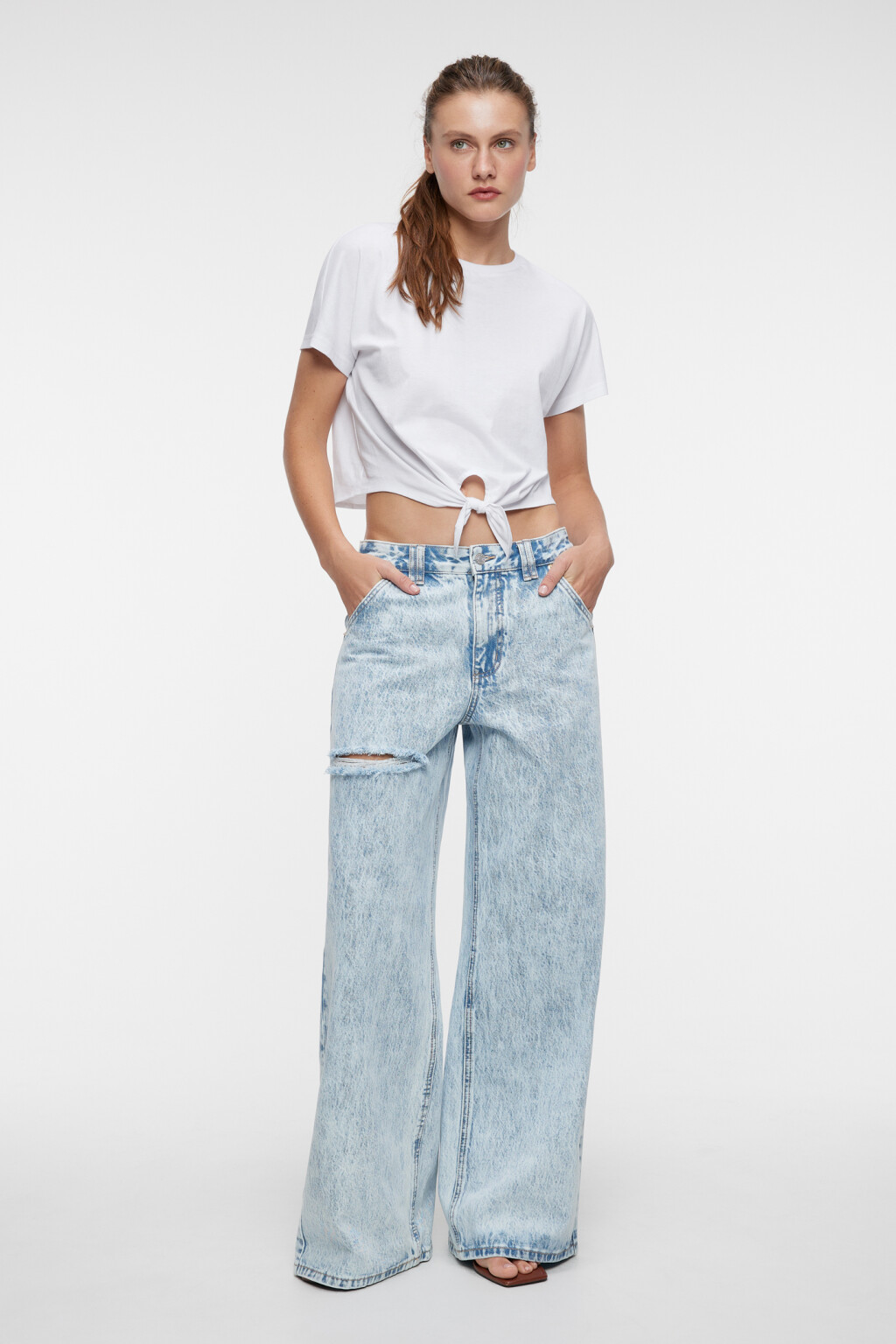 Топ-футболка укороченный с завязками на талии - цвет белый - 4