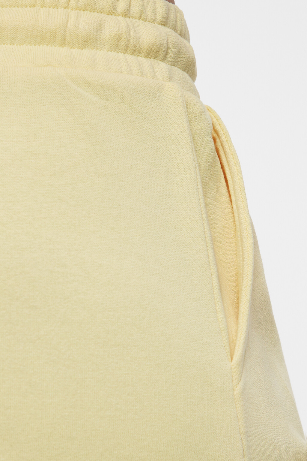 Шорты мини трикотажные с поясом на завязках - цвет желтый - 5