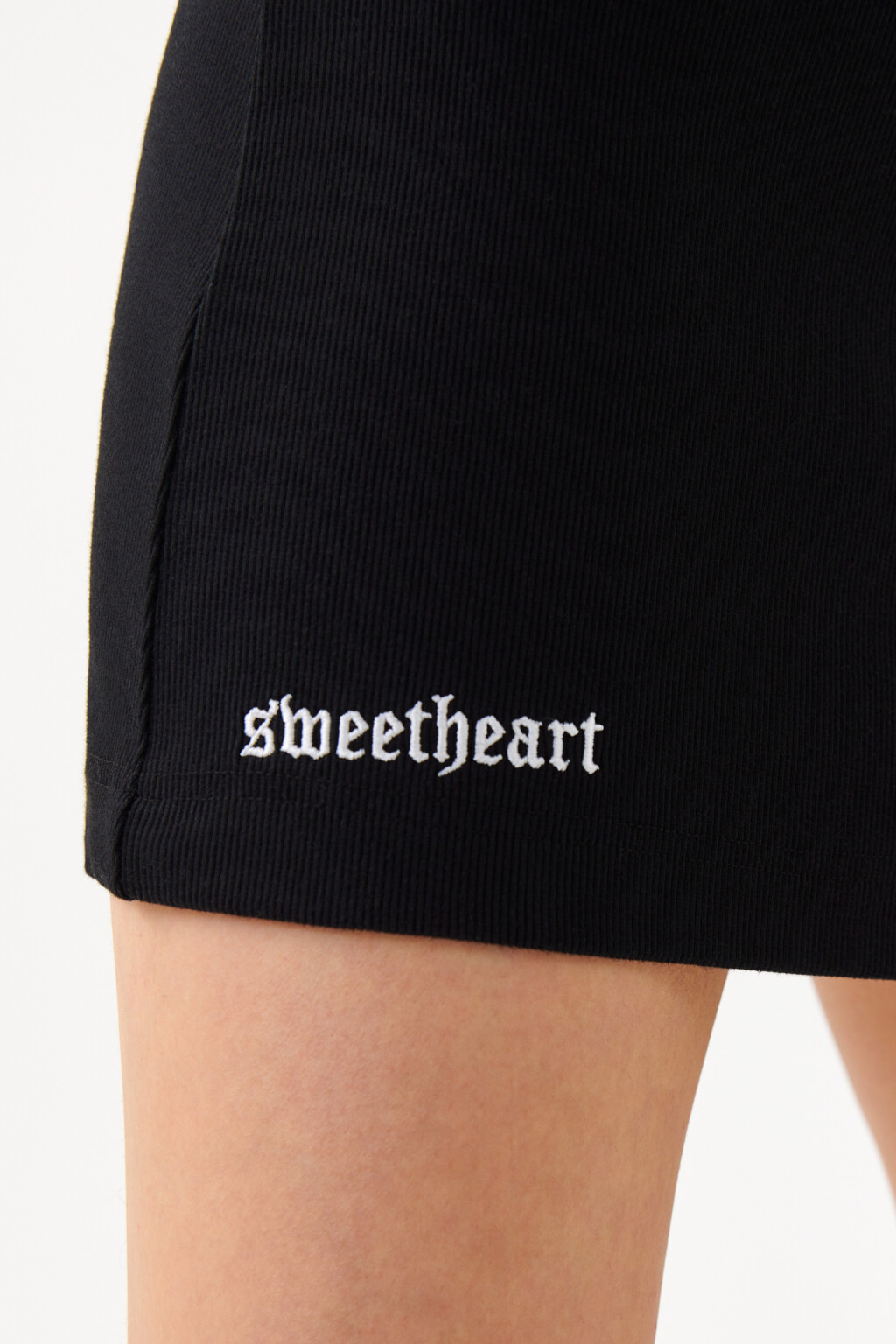 Юбка мини облегающая в рубчик - цвет черный - 5