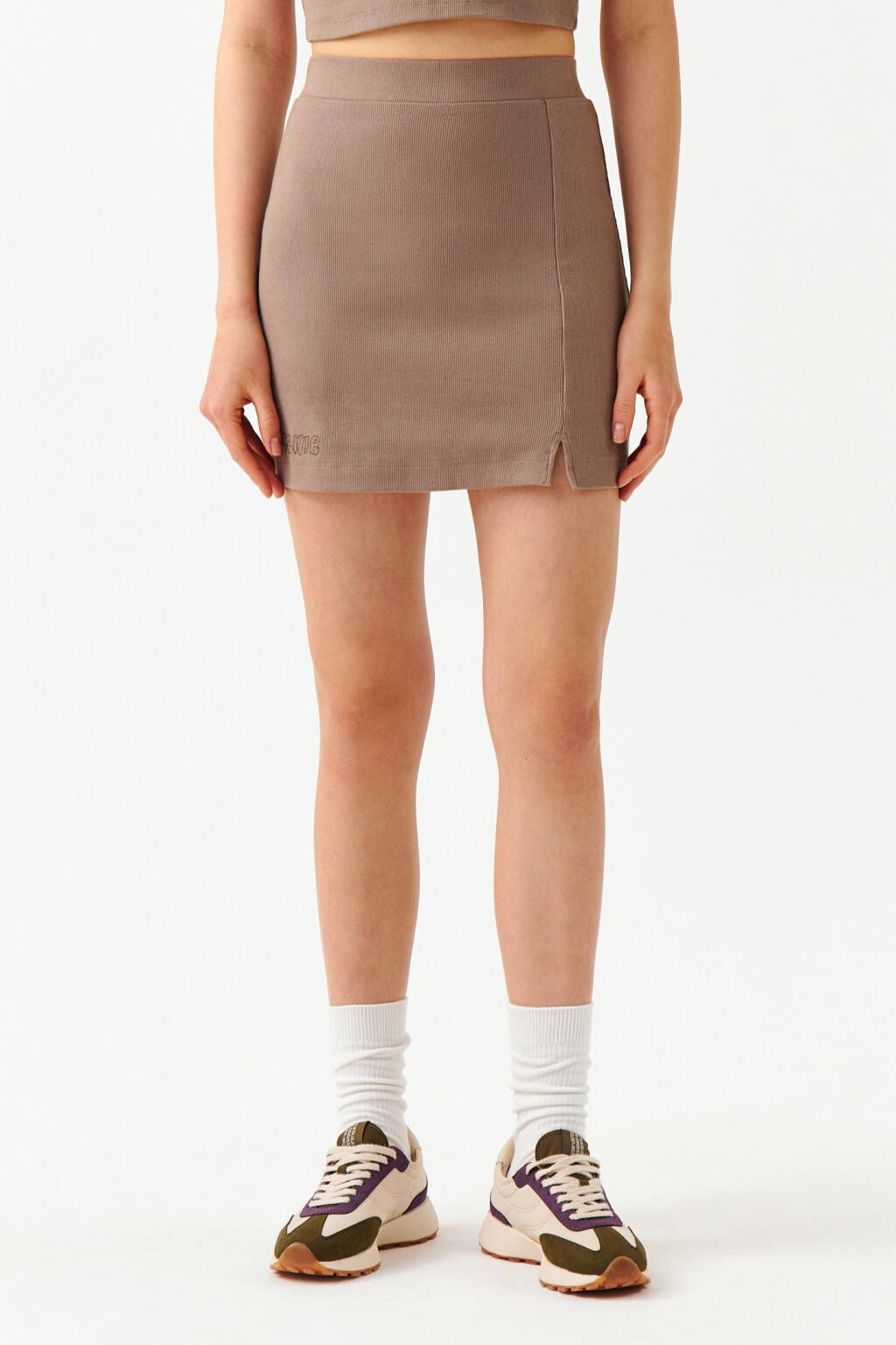 Юбка мини облегающая в рубчик - цвет коричневый - 1