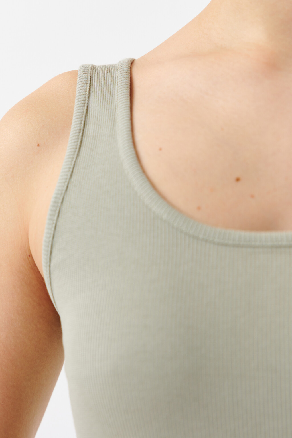 Майка-борцовка облегающая в рубчик - цвет зеленый - 6