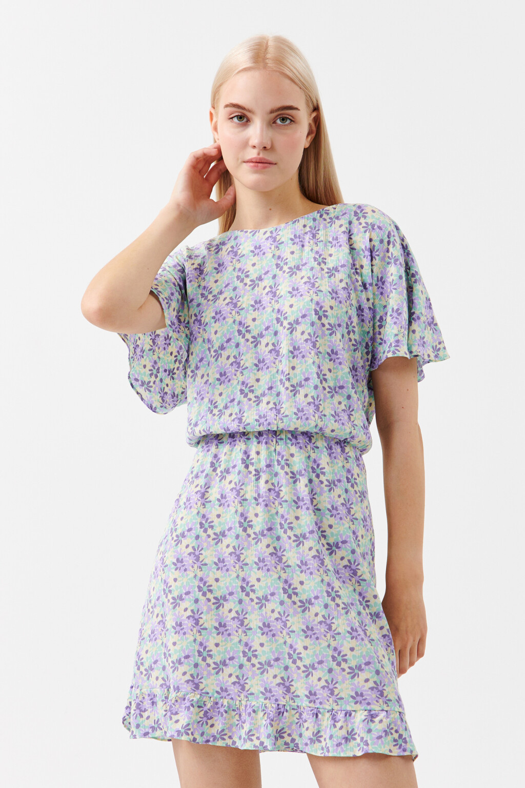 Платье мини с резинкой на талии и воланами - цвет фиолетовый - 1