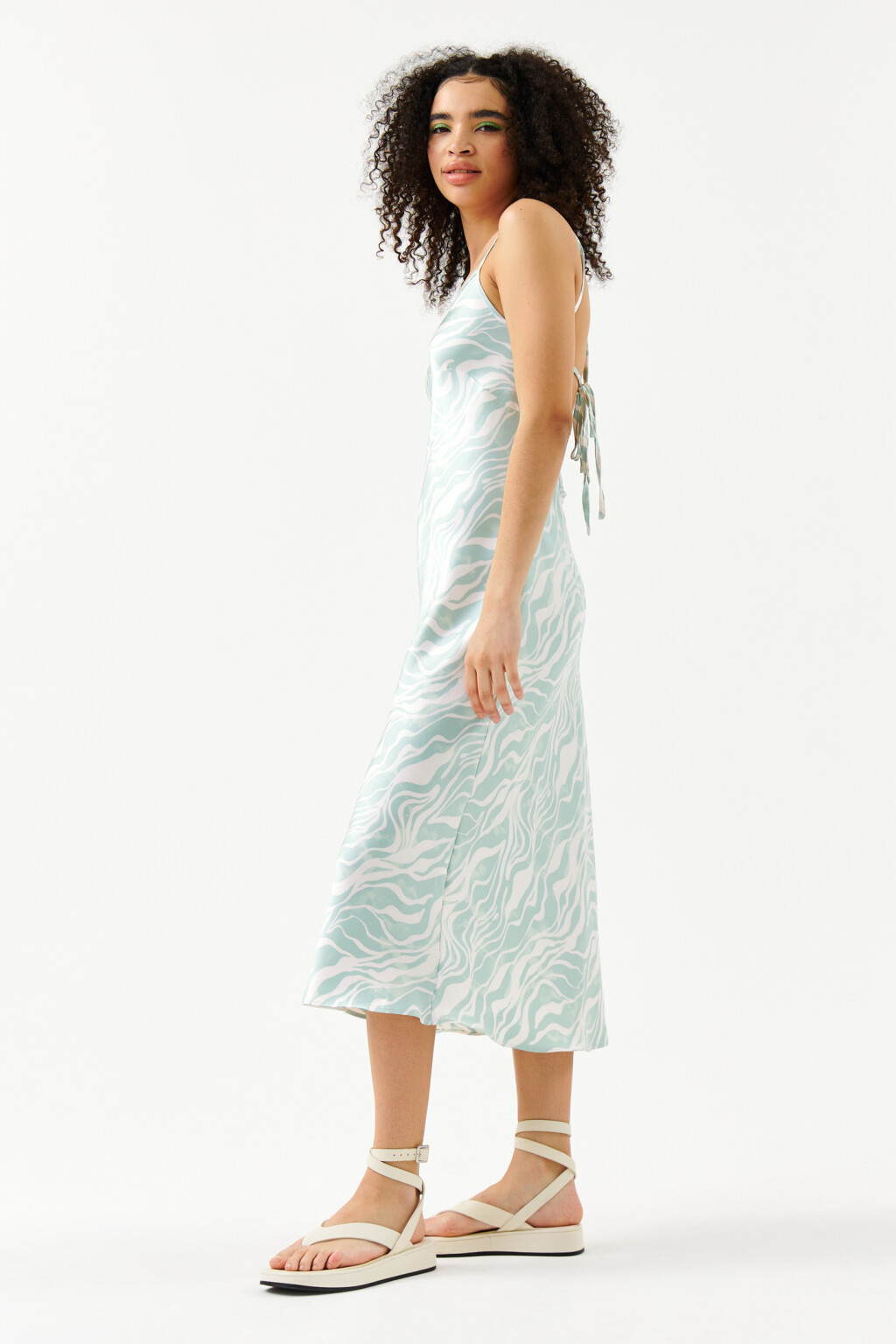 Платье миди атласное со шнуровкой на спине - цвет зеленый - 3