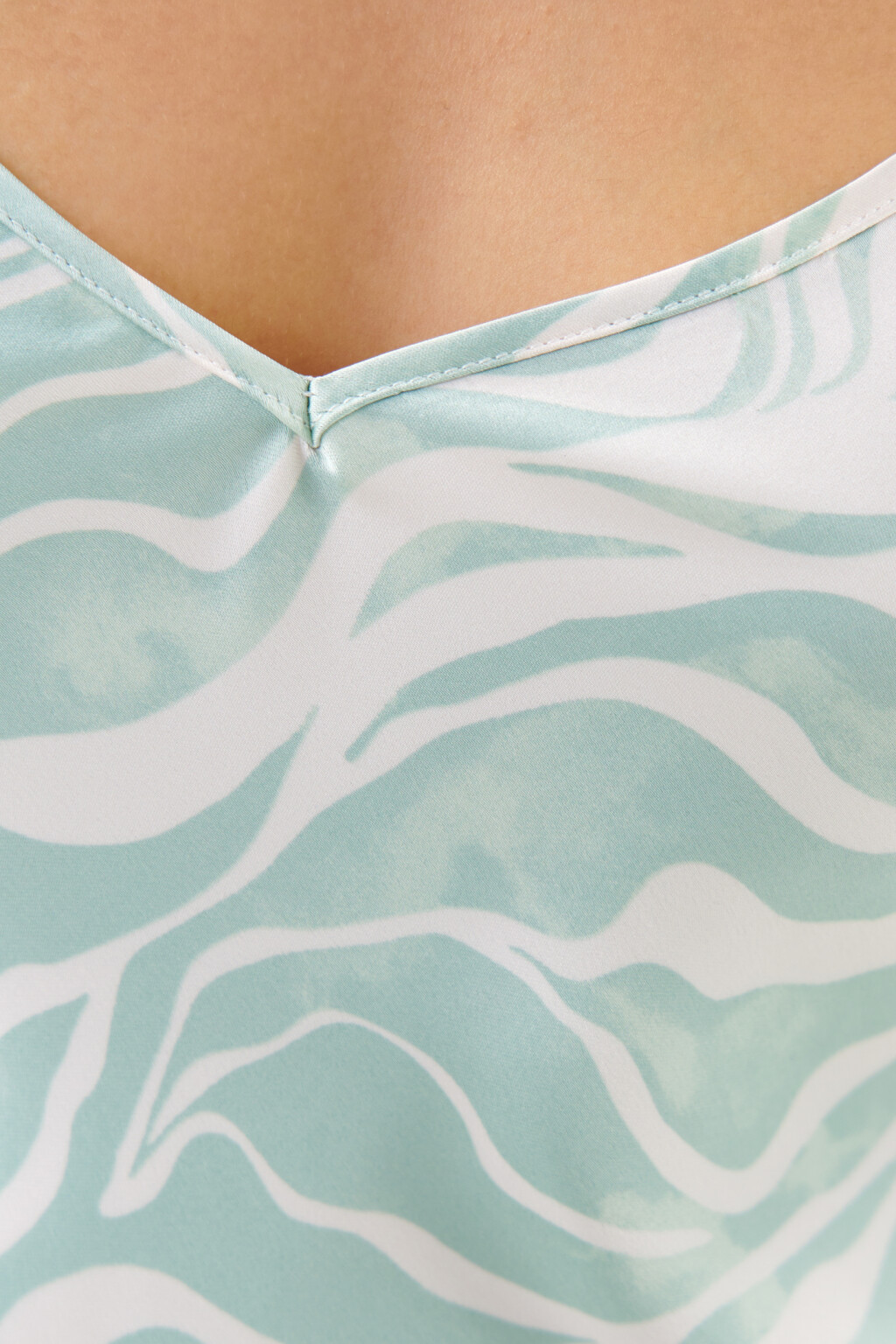 Платье миди атласное со шнуровкой на спине - цвет зеленый - 5