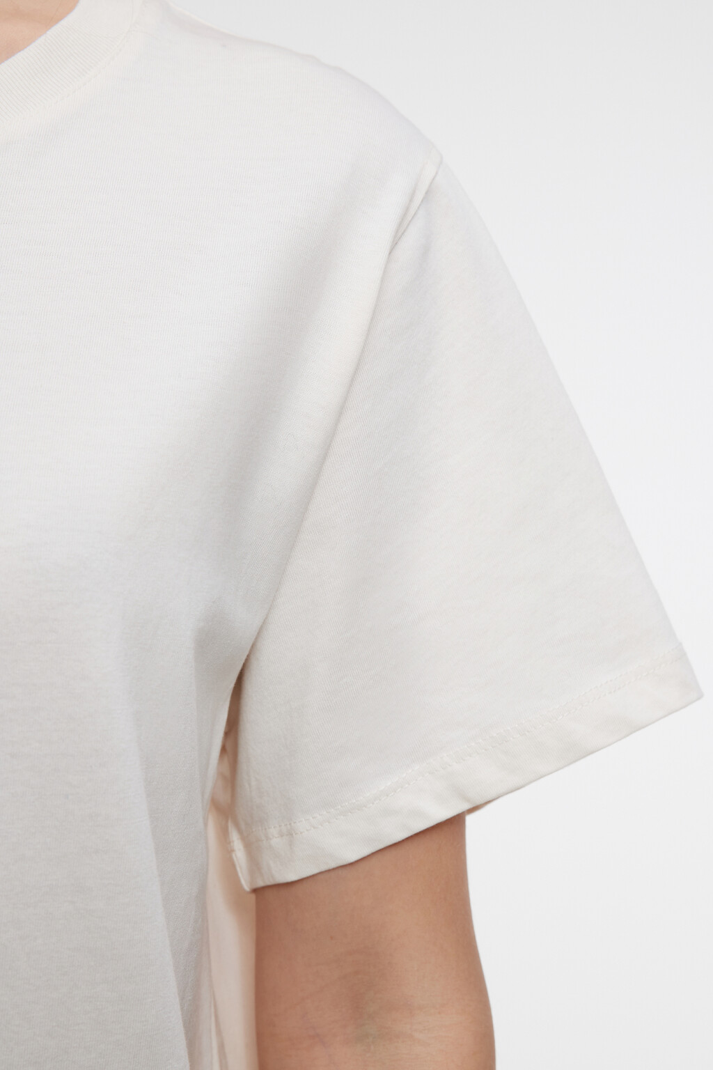 Платье-футболка миди хлопковое с разрезом - цвет бежевый - 6