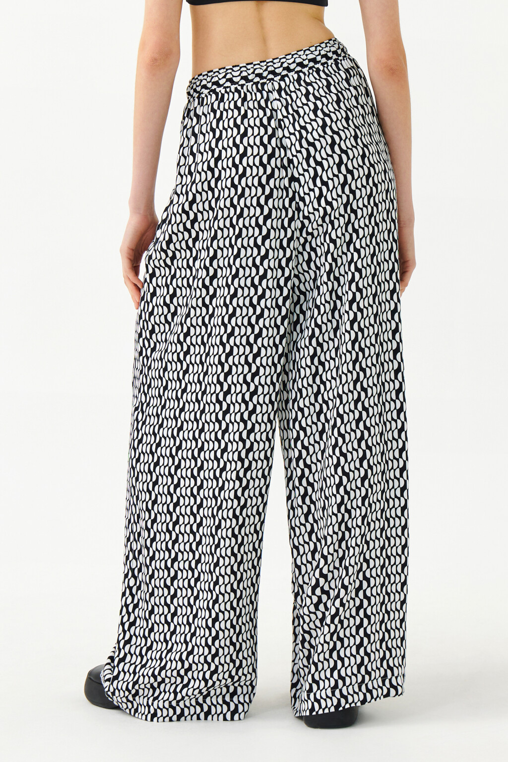 Брюки суперширокие с завязками на талии - цвет черный - 2