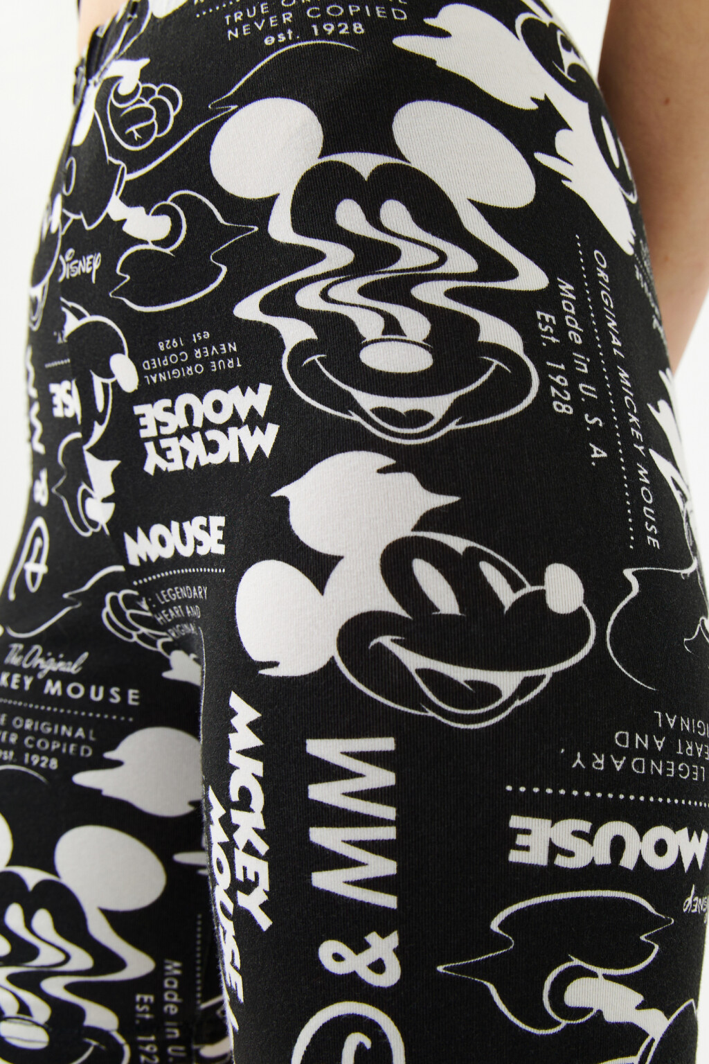 Шорты-велосипедки с принтом микки маус - цвет черный - 6