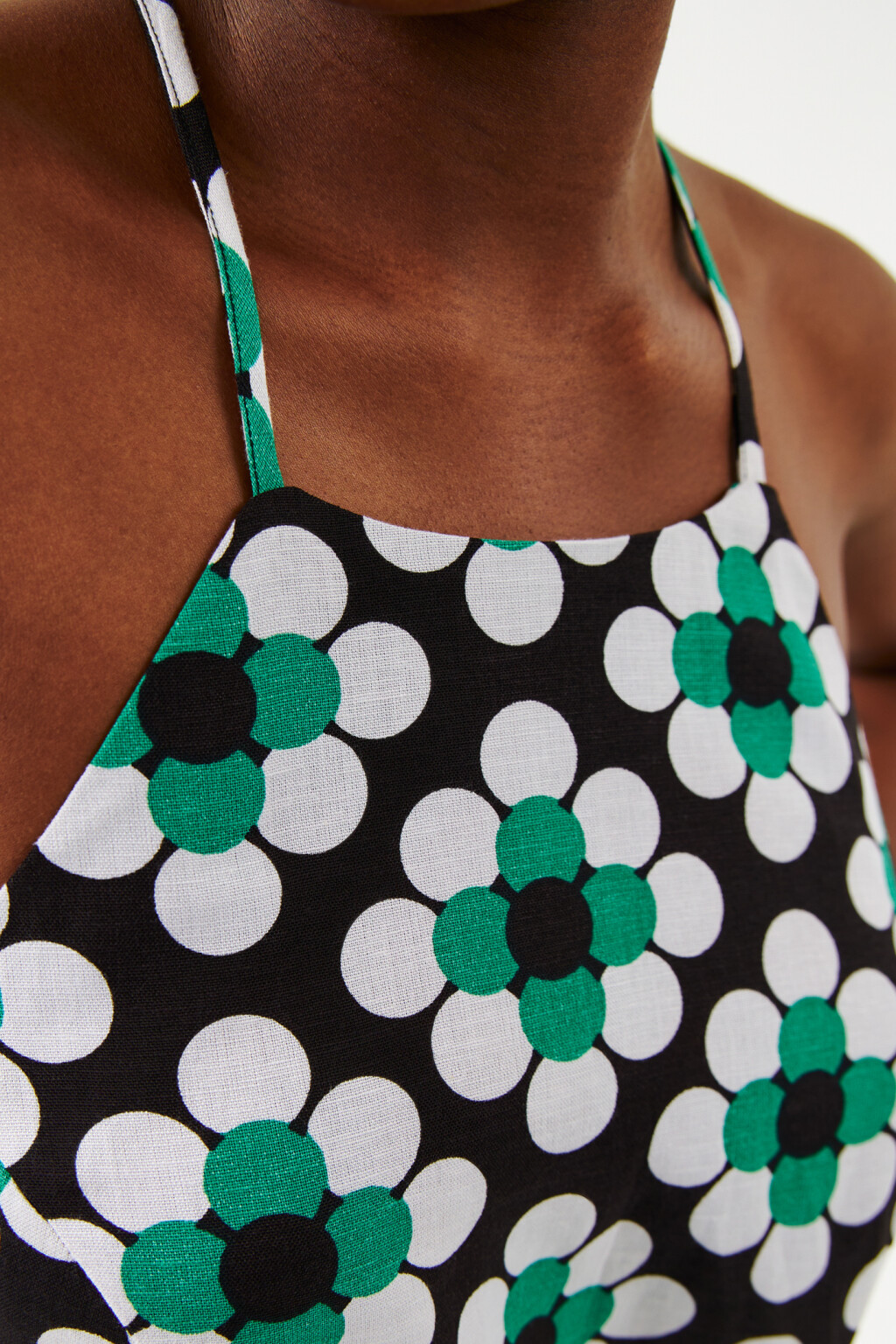 Платье-сарафан с открытой спинкой - цвет зеленый - 6