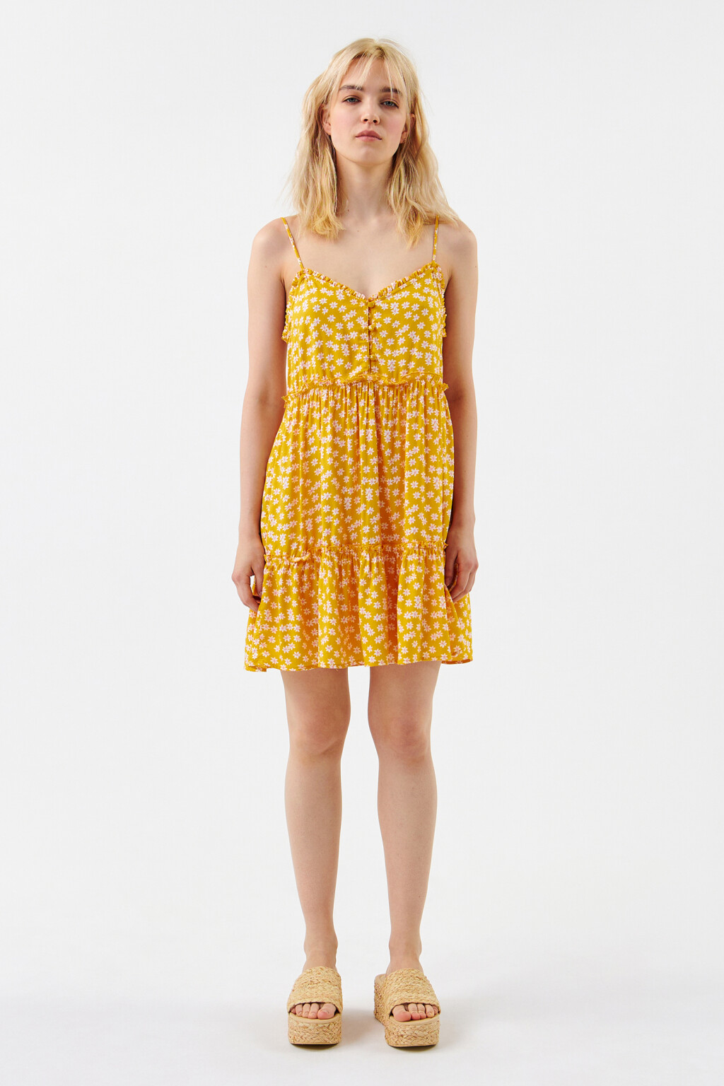Платье-сарафан на тонких бретелях - цвет желтый - 4