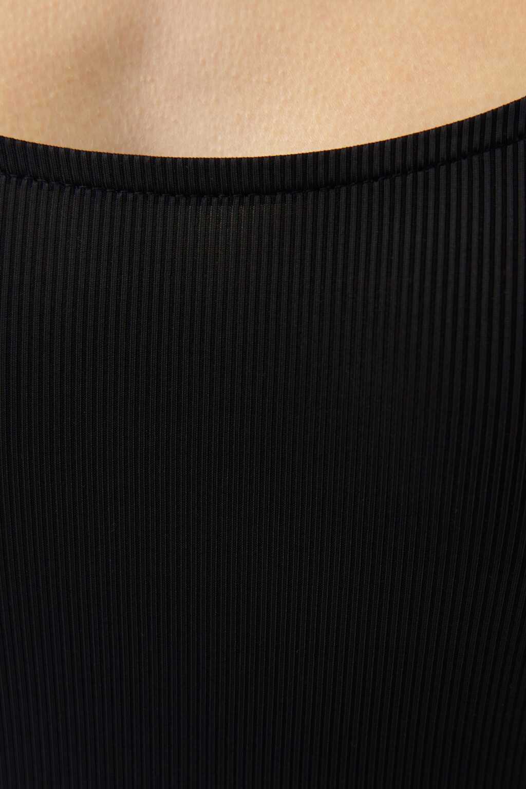 блузка-боди с высокими боковыми вырезами - цвет черный - 5