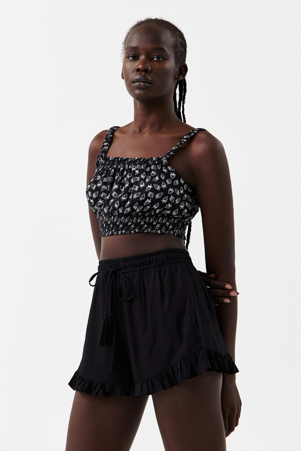 Топ-майка укороченный на узких бретелях - цвет черный - 2