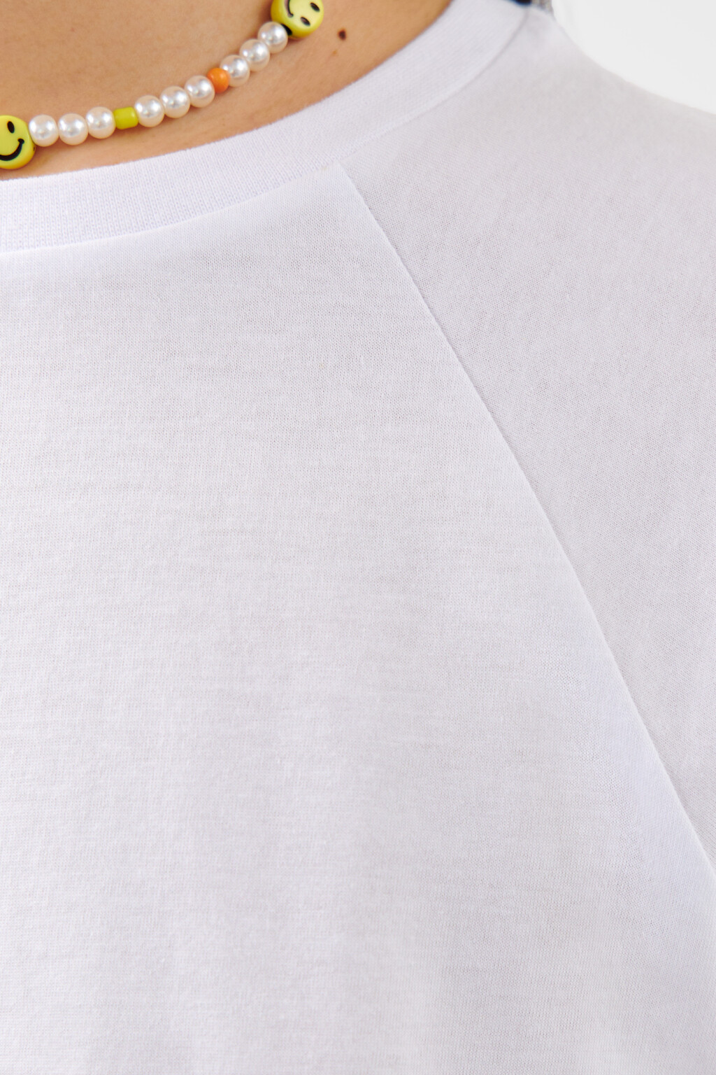 Футболка укороченная с рукавами реглан - цвет белый - 5