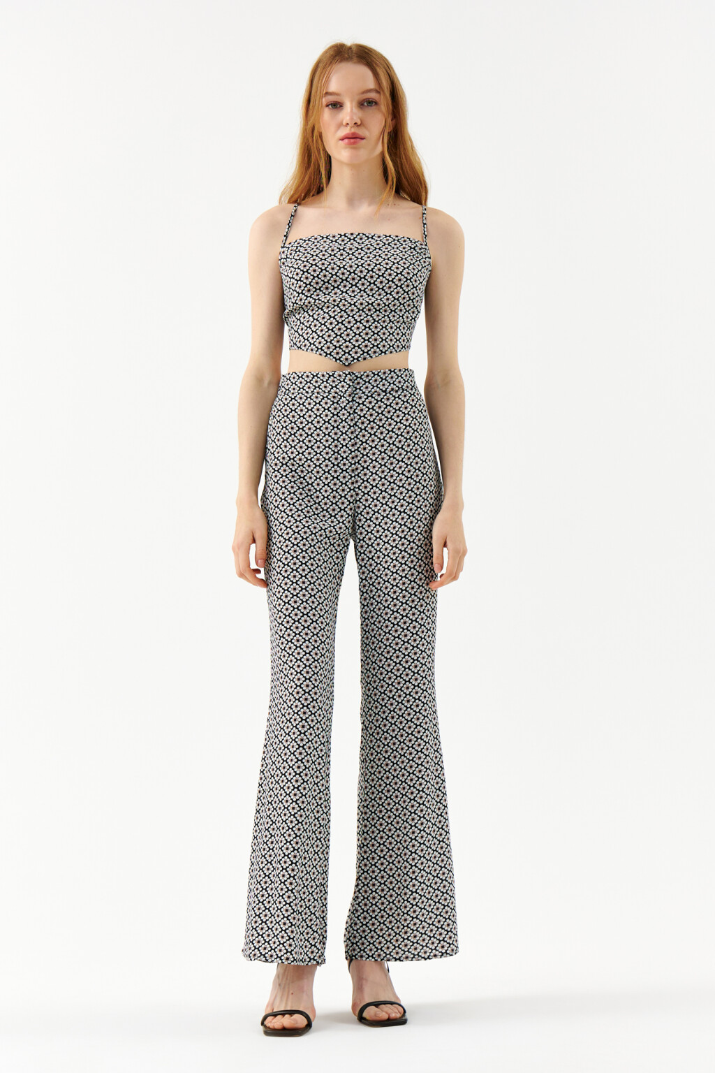 Брюки клеш вискозные с принтом - цвет черный - 4