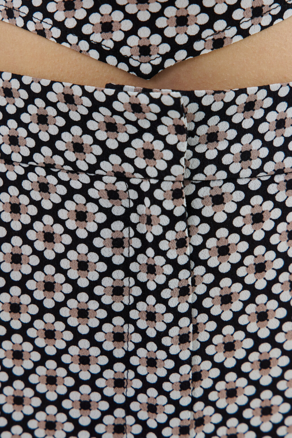 Брюки клеш вискозные с принтом - цвет черный - 5