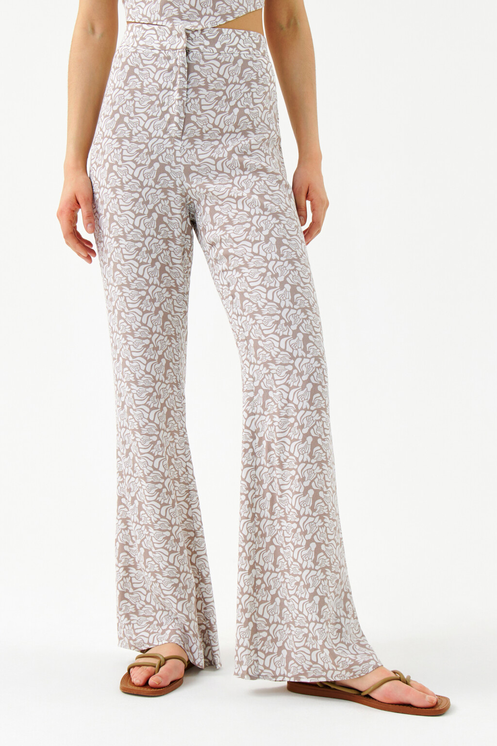 Брюки клеш вискозные с принтом - цвет бежевый - 1
