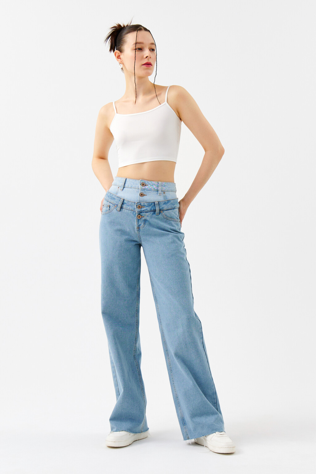 Топ-майка на тонких бретелях - цвет белый - 4