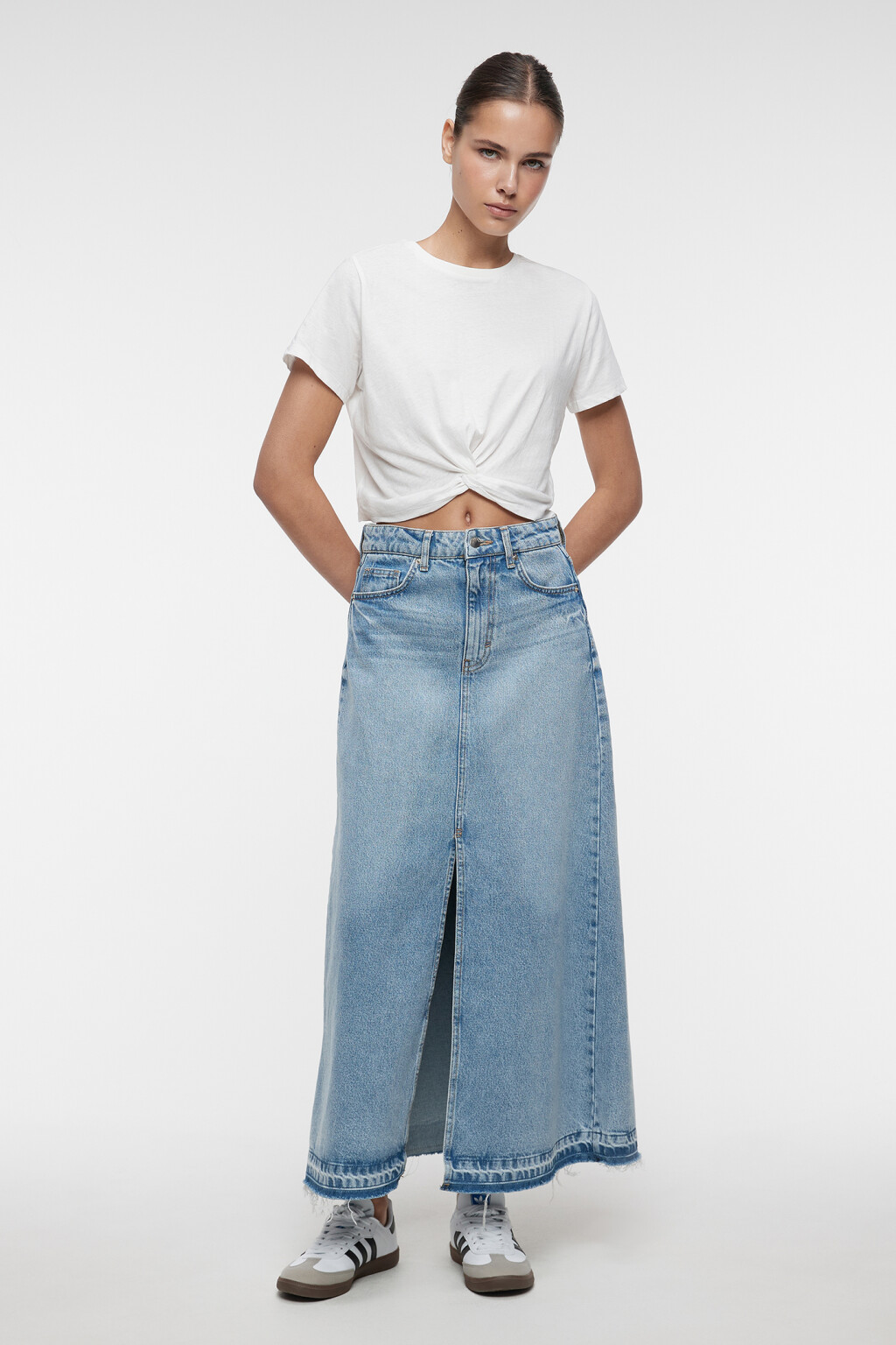 Футболка-топ хлопковая укороченная с драпировкой - цвет белый - 4