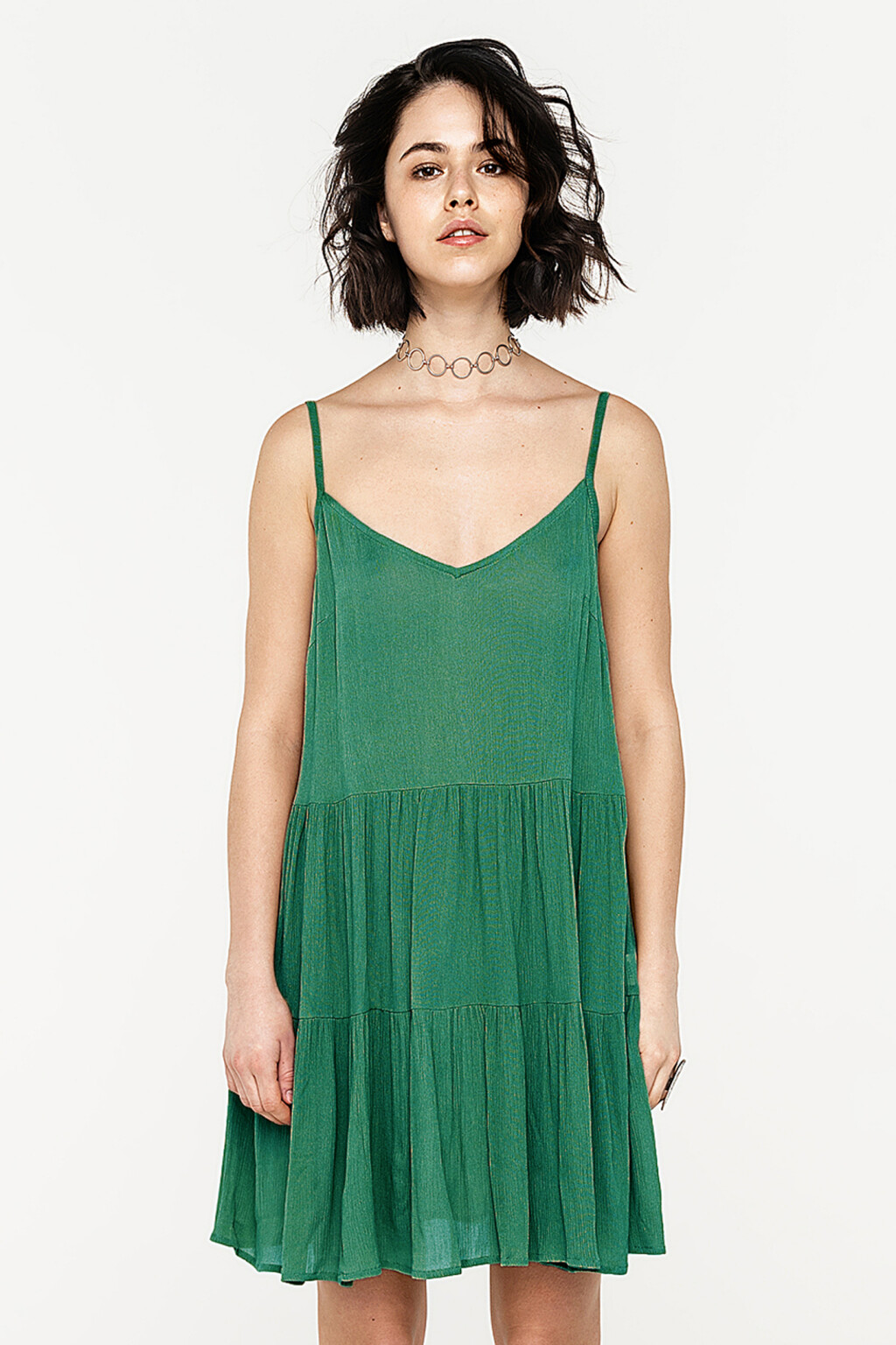 Платье-сарафан мини льняное на тонких бретелях - цвет зеленый - 1