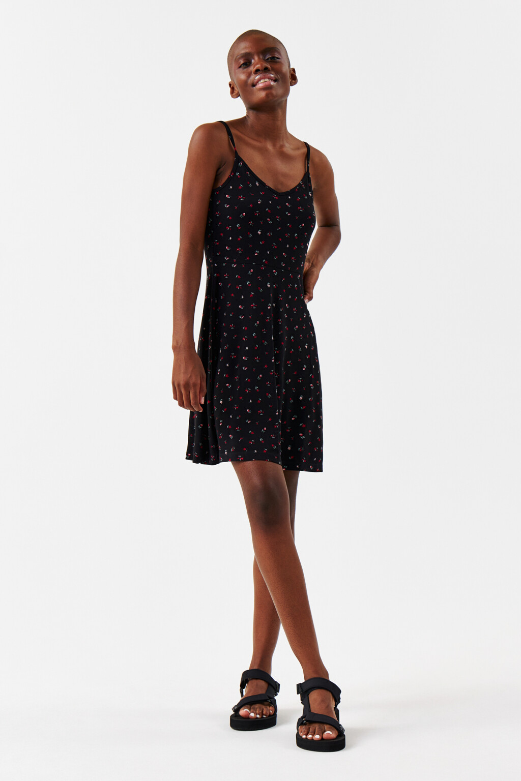 Сарафан приталенный на тонких бретелях - цвет мультиколор - 4