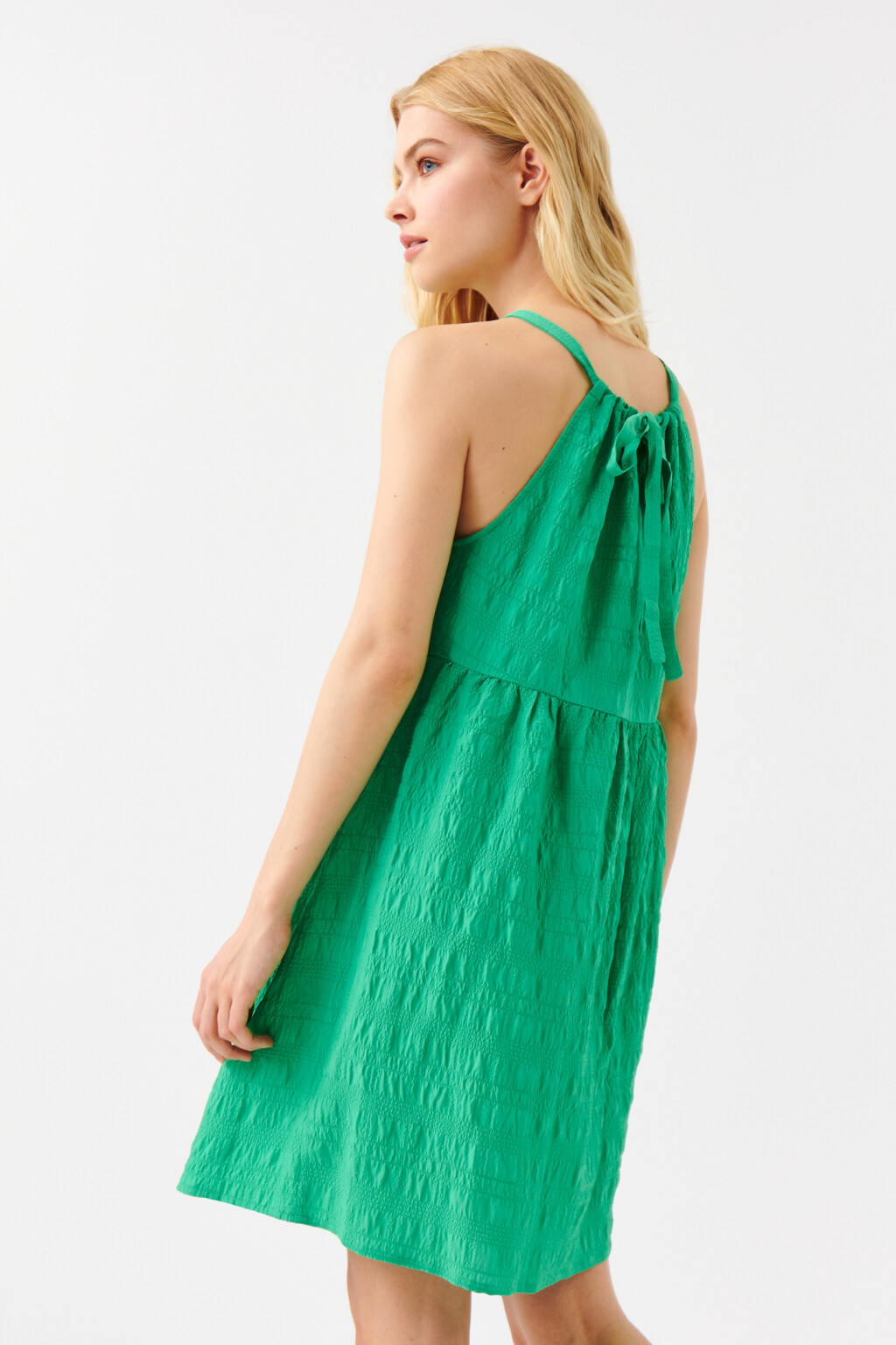 Сарафан в стиле бэбидолл на тонких бретелях - цвет зеленый - 3